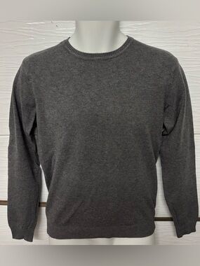 Like new Sonny Bono Essential Crewneck Sweater Size Small